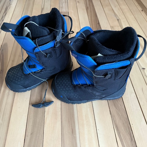 Burton Concord Smalls Snowboard Boots Size 6Y - Picture 3 of 3